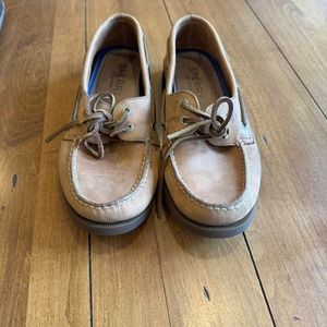 Sperrys size 9.5 in great condition